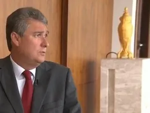 Secretário Mauro Ricardo Costa admite situação econômica ruim (Foto: Reprodução/ RPC TV)