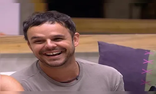 Adrilles vence prova e é o novo líder do 'BBB15'
