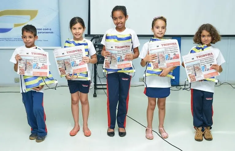Mais de 1.400 alunos da rede municipal de ensino passarão a receber semanalmente exemplares do jornal Tribuna do Norte - Foto: Divulgação