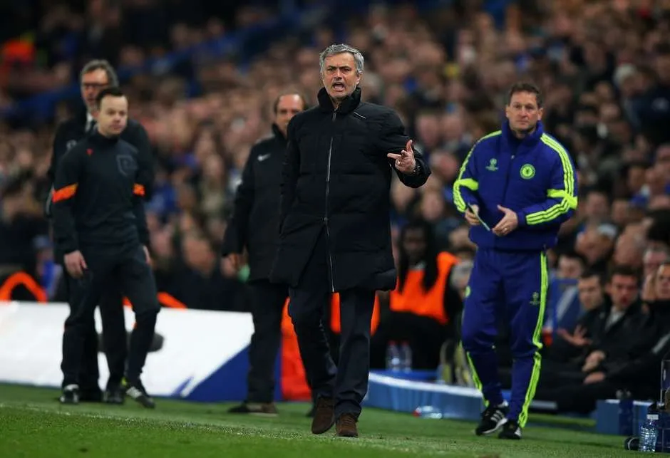 Mourinho não conseguiu fazer o Chelsea avançar às quartas de final da Liga dos Campeões Foto: Paul Gilham / Getty Images