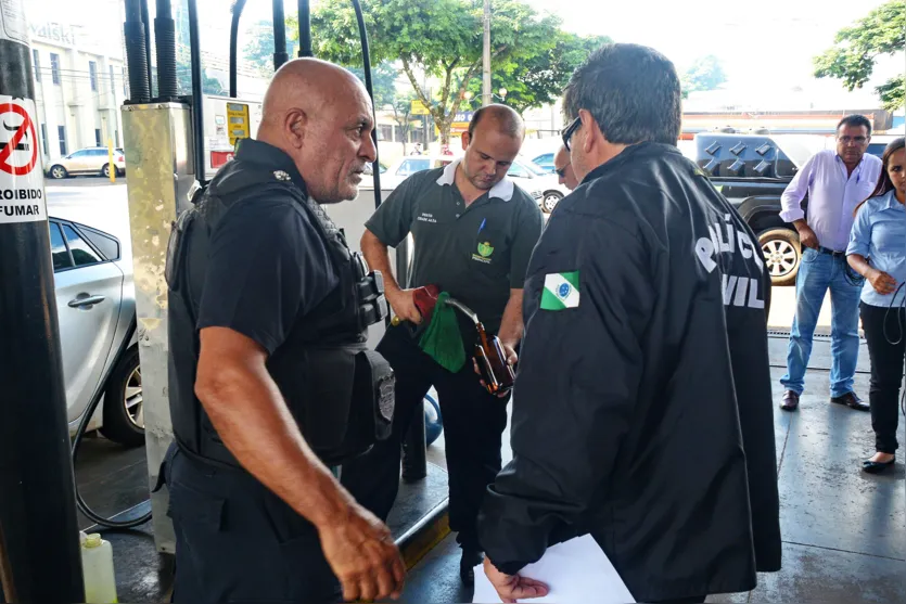  Segundo a Polícia Civil, mais postos serão vistoriados durante a semana - Foto:  Sérgio Rodrigo 
