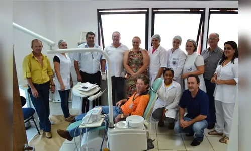 Godoy Moreira lança programa de prótese dentária 
