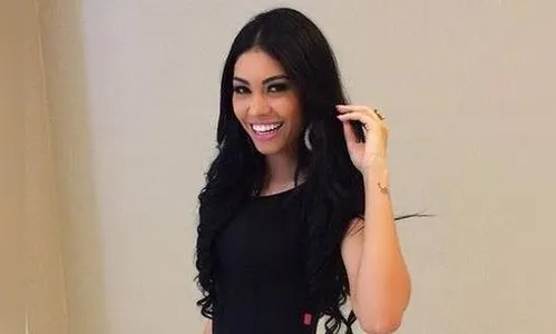 ​Vice-miss que arrancou coroa de vencedora vai parar na delegacia