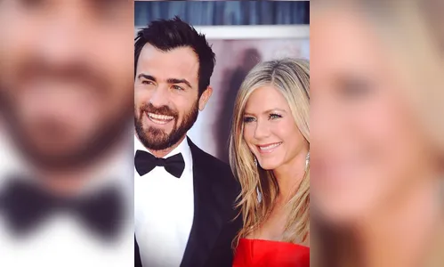 Jennifer Aniston cancelou o seu casamento com Theroux