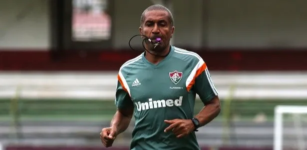 O técnico Cristóvão Borges não resistiu aos tropeços e foi demitido do Fluminense