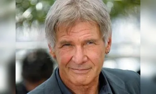 Harrison Ford deixa hospital após acidente de avião