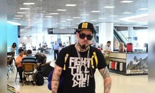 ​Tico Santa Cruz recebe ameaça de morte