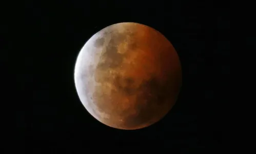 Eclipse lunar desta sexta-feira será o mais longo do século