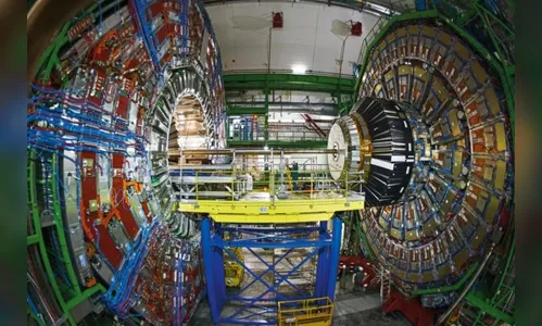 Maior acelerador de partículas do mundo voltou a funcionar