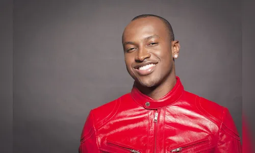 ​Thiaguinho sai nervoso do Mais Você por ser impedido de cantar