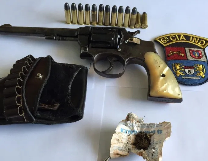 Armas e drogas foram apreendidas na região - Foto: Blog do Roque