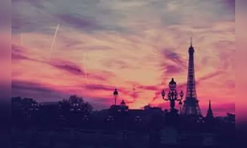 Torre Eiffel fecha para visitação por conta de greve geral