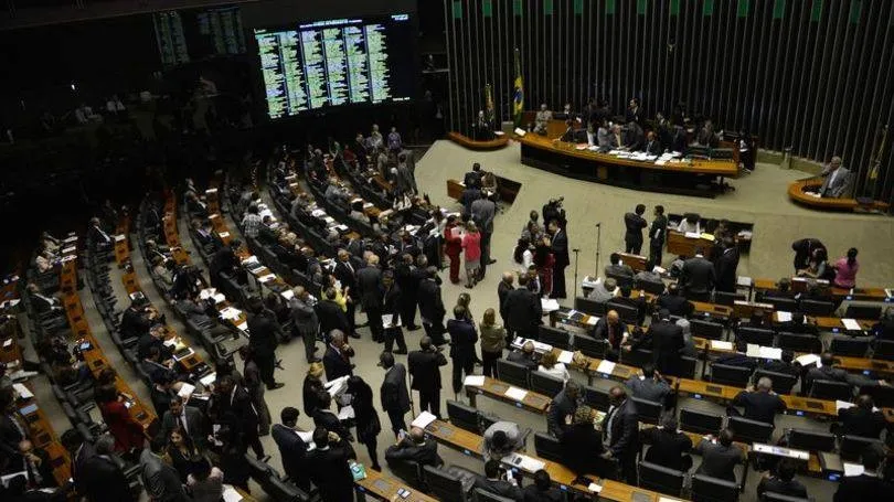 Câmara retoma reforma política e deve analisar projeto do ajuste - Foto: Wilson Dias/Agência Brasil