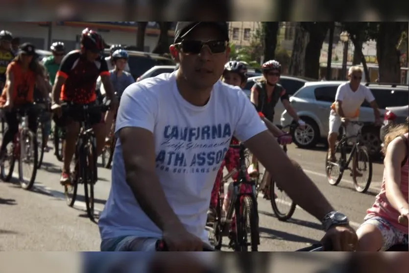  Passeio ciclístico mobiliza multidão em Apucarana-TNONLINE 