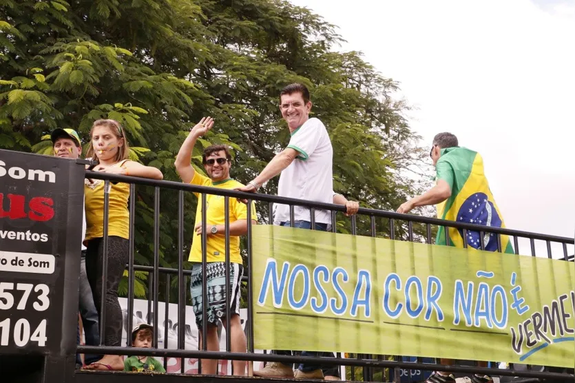  Equipes da PM acompanharam a movimentação, mas, não foram registradas ocorrências durante o protesto - Foto: Lurdinha Fonseca 