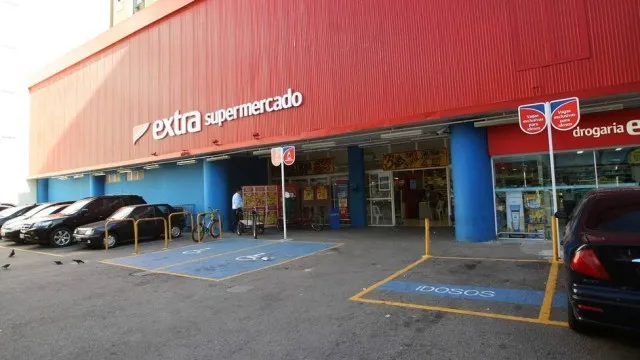 Supermercado Extra terá que indenizar empregada que era comparada a hipopótamo Foto: Márcio Alves