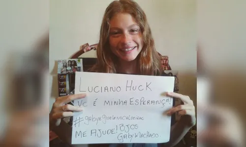 ​Sósia de Gisele pede ajuda a Luciano Huck para conhecer top