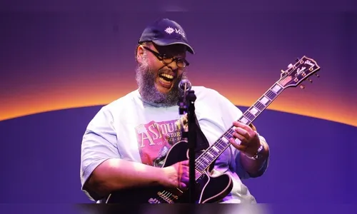 ​Ed Motta encerra polêmica e abre show em SP com 