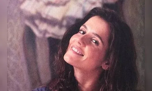 Após notícia de gravidez, Deborah Secco acorda inspirada: 