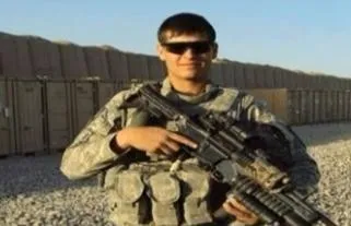 Ele tem dupla cidadania e, segundo a polícia, serviu no Exército dos Estados Unidos de 2008 a 2013 - Foto: Divulgação