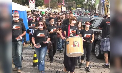 ​Jornalistas protestam em Curitiba contra perseguições à imprensa