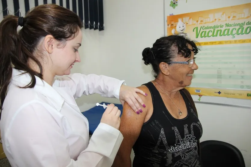  Campanha de vacinação contra a gripe termina hoje (5) - Foto: Dirceu Lopes 