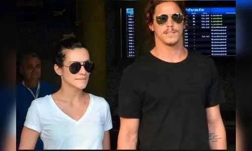 ​Cleo Pires dá ultimato a namorado e acha que ele entrou na linha