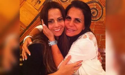 ​Viviane reencontra Gretchen, mas recusa proposta de virar rainha do rebolado