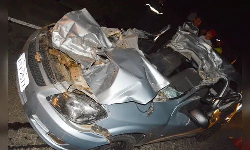 Caminhoneiro foge após se envolver em acidente com morte  