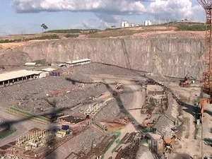 Obras de Belo Monte, no Pará, estão atrasadas (Foto: GloboNews)