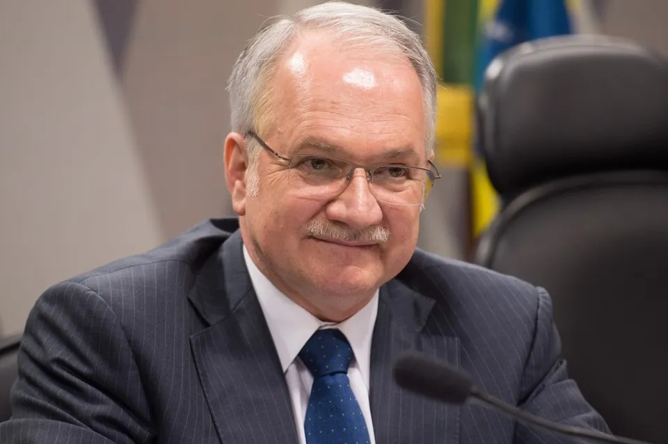 Fachin , na semana passada, na 1ª aprovação de seu nome, na CCJ do Senado. Ontem, ele não compareceu ao Congresso, mas estava num hotel em Brasília - Foto: Divulgação