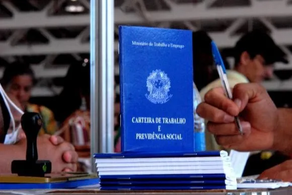 Agência do Trabalhador de Apucarana tem 55 vagas de emprego - Marcello Casal Jr/Agência Brasil