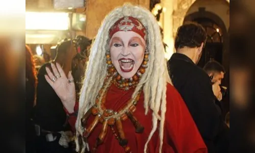 Aos 70 anos, Elke Maravilha faz shows em SP