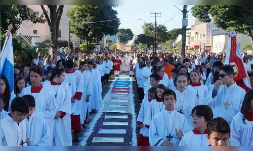 Corpus Christi reúne milhares de católicos em Ivaiporã 