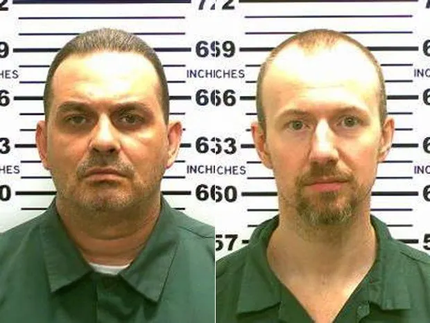 Richard Matt (à esq.), de 48 anos, e David Sweat, de 34, fugiram da prisão Clinton Correctional Facility para homens em Dannemora durante a noite de sexta-feira (5) (Foto: New York State Police via AP)