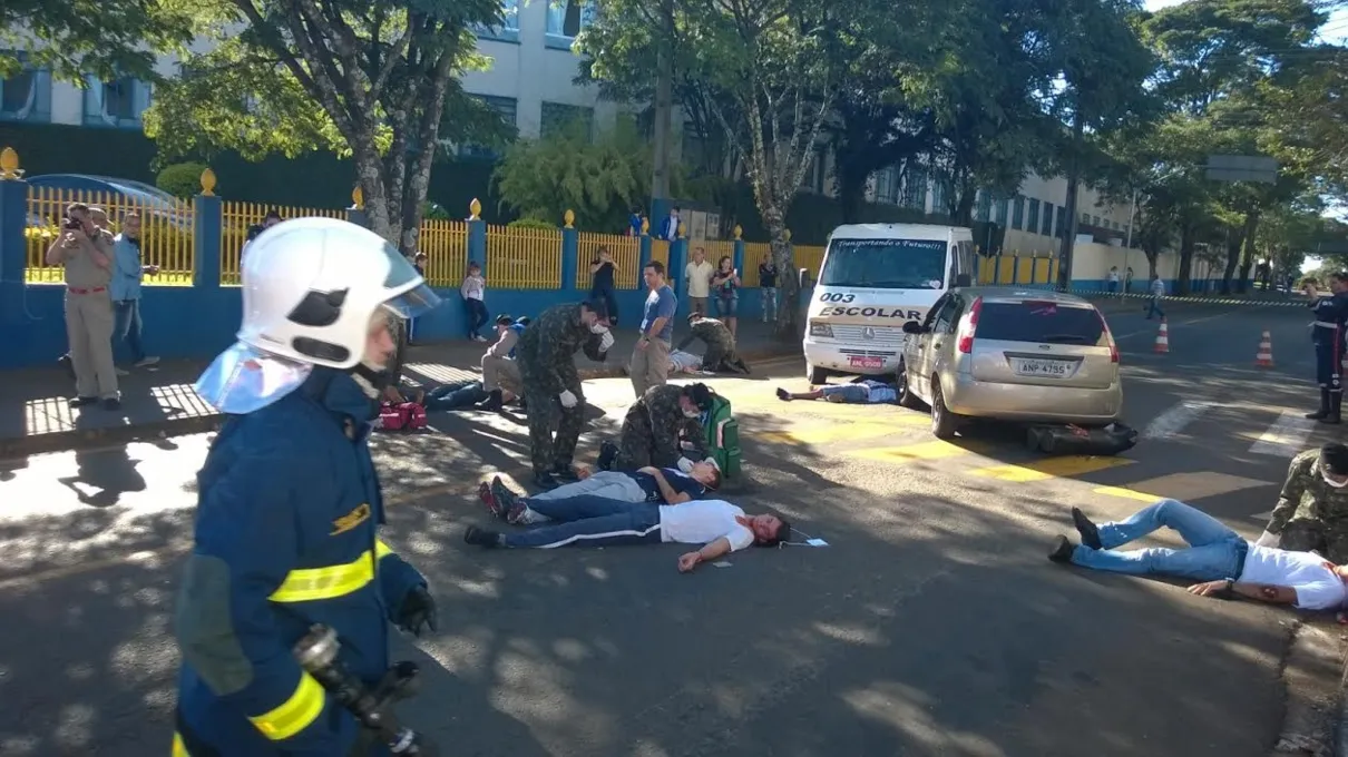 Forças de Segurança realizaram simulação de resgate de vítimas de acidente em Apucarana - Foto: TNONLINE