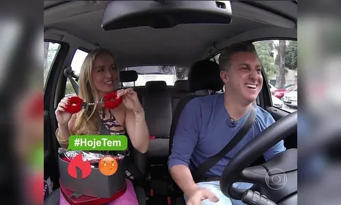 Após ser surpreendida com algema, Angélica se empolga: 