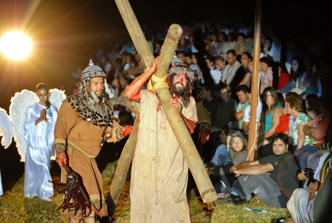 Encenação da Paixão de Cristo em Arapongas (Foto - Sérgio Rodrigo/Arquivo)