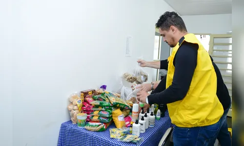 Procon apreende produtos vencidos em Arapongas