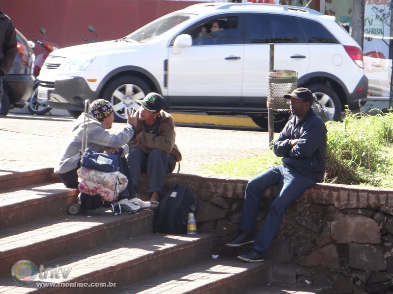 Moradores de rua geram reclamação em Apucarana - Foto: José Luiz Mendes - TNONLINE