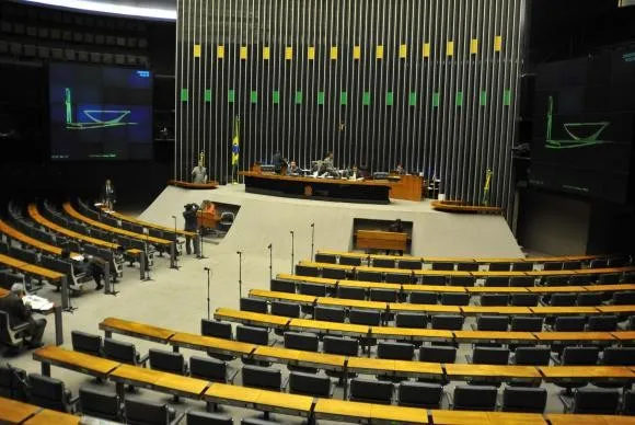 Plenário da Câmara José Cruz/Agência Brasil