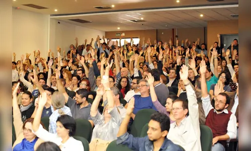 Termina a greve dos professores da UEL