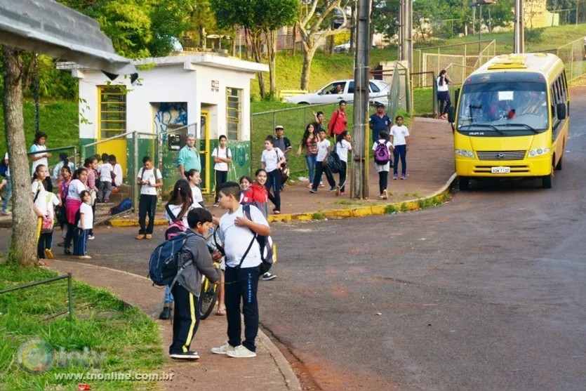  Transporte escolar extra onera cofres dos municípios - Foto: Sergio Rodrigo 