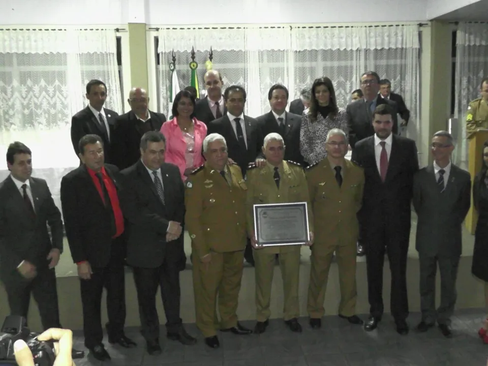 Tenente coronel Aimoré recebe título de Cidadão Honorário - Foto: Divulgação