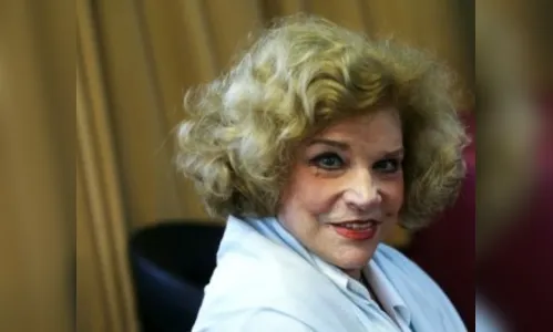 Neta de Tônia Carrero pede, em vídeo, fim de boato sobre morte da atriz