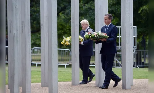 Londres faz homenagem a mortos em atentados de 2005