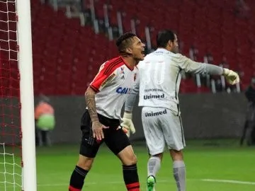 Guerrero estreou no Flamengo fazendo gol - Rodrigo Rodrigues / DiaEsportivo / divulgação