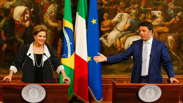 Dilma com premiê italiano em Roma (Foto: Divulgação)
