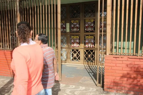 Greve fecha agência do MTE em Apucarana - Foto: José Luiz Mendes
