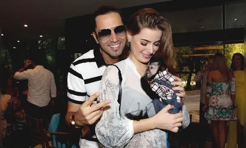 Latino confirma fim do casamento com Rayanne Morais